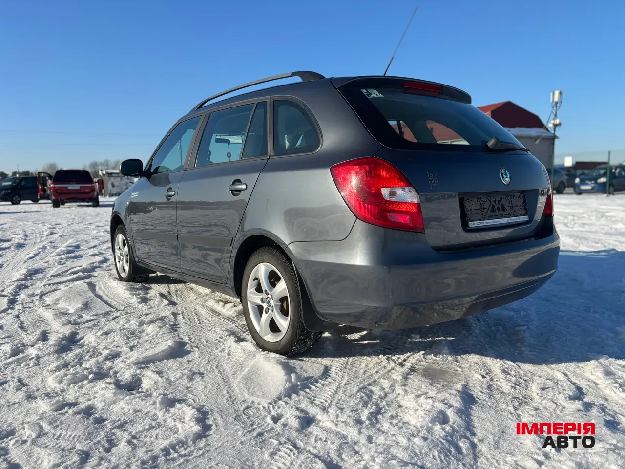 Skoda Fabia - фото 4