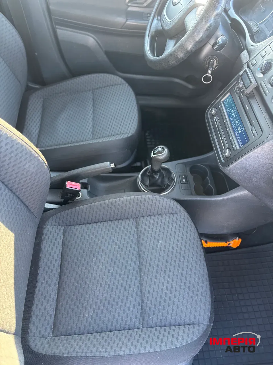 Skoda Fabia - фото 15