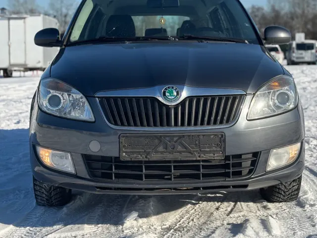 Skoda Fabia - фото 2