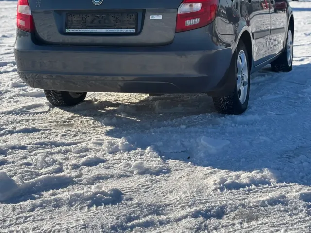 Skoda Fabia - фото 5