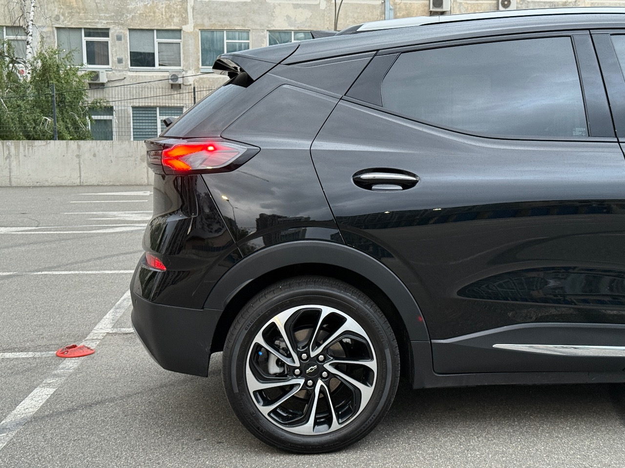 Chevrolet Bolt EUV - фото 13