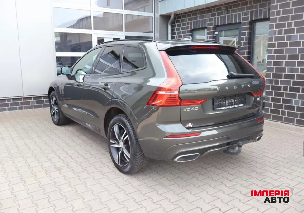Volvo XC60 - фото 6