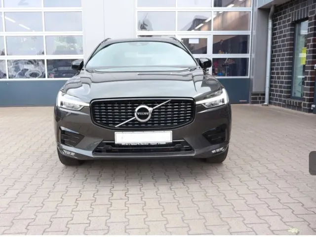 Volvo XC60 - фото 2