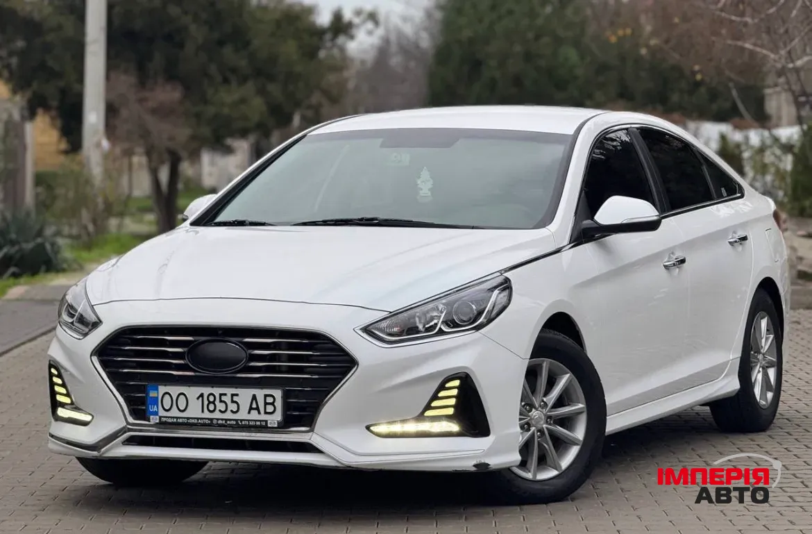 Hyundai Sonata - фото 1