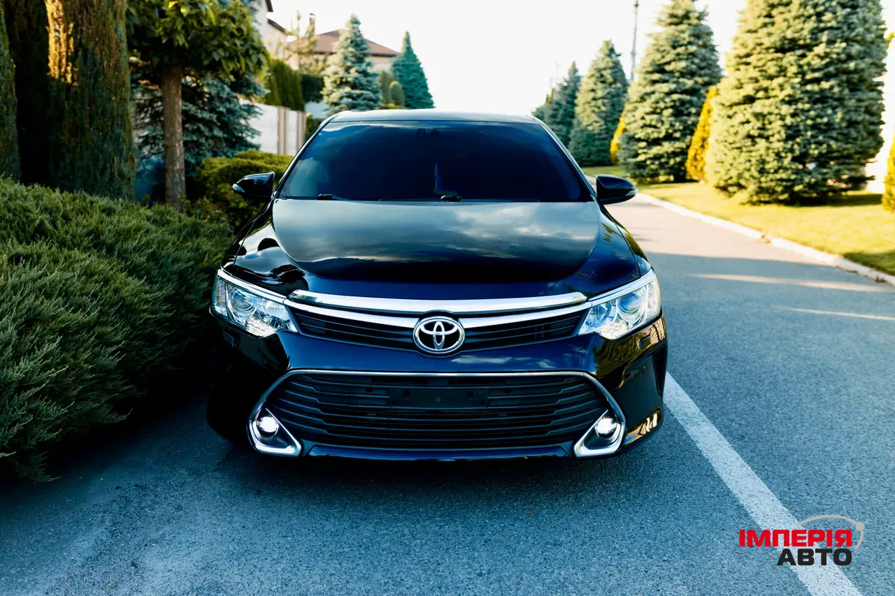 Toyota Camry - фото 5