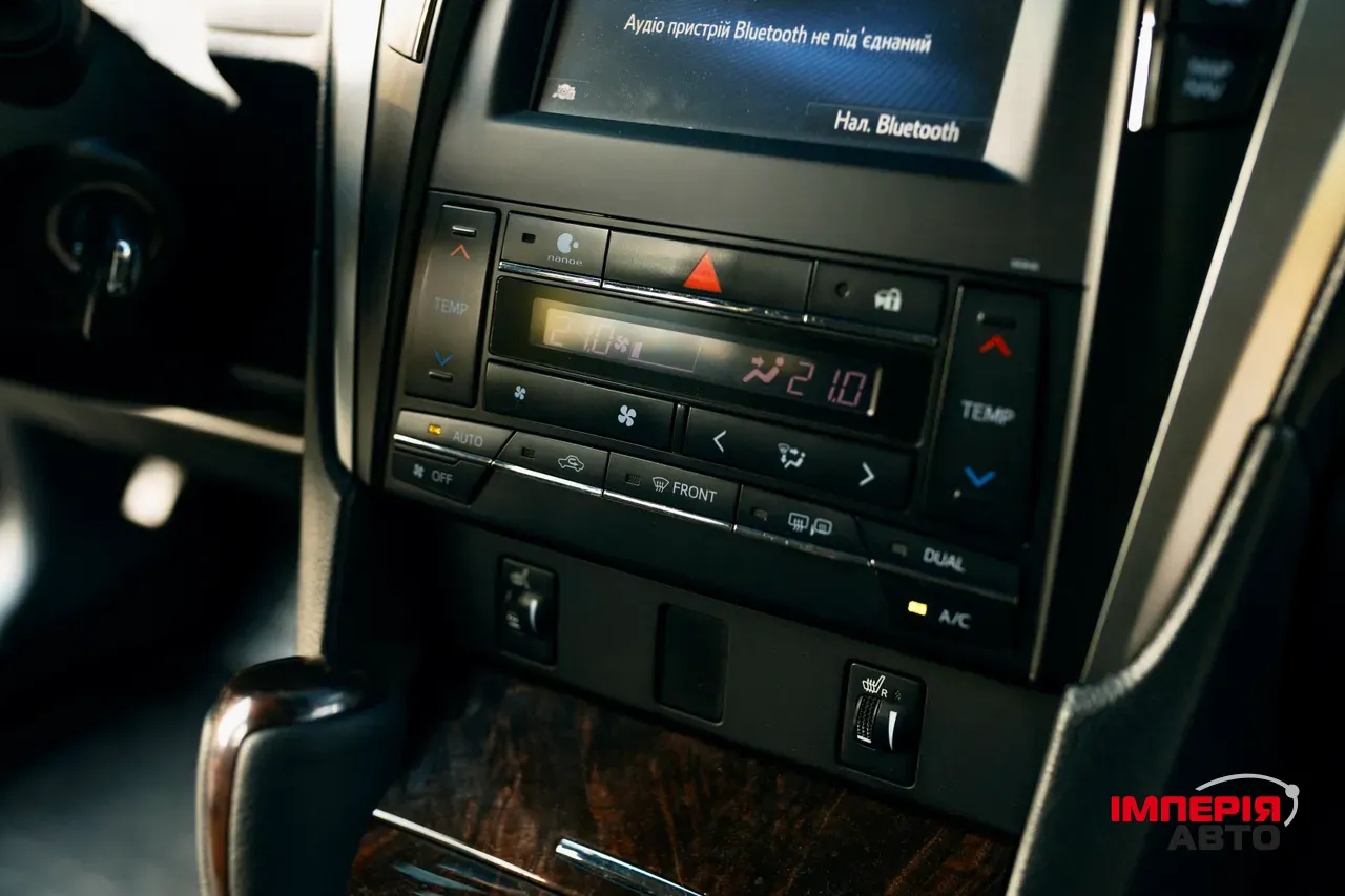 Toyota Camry - фото 24