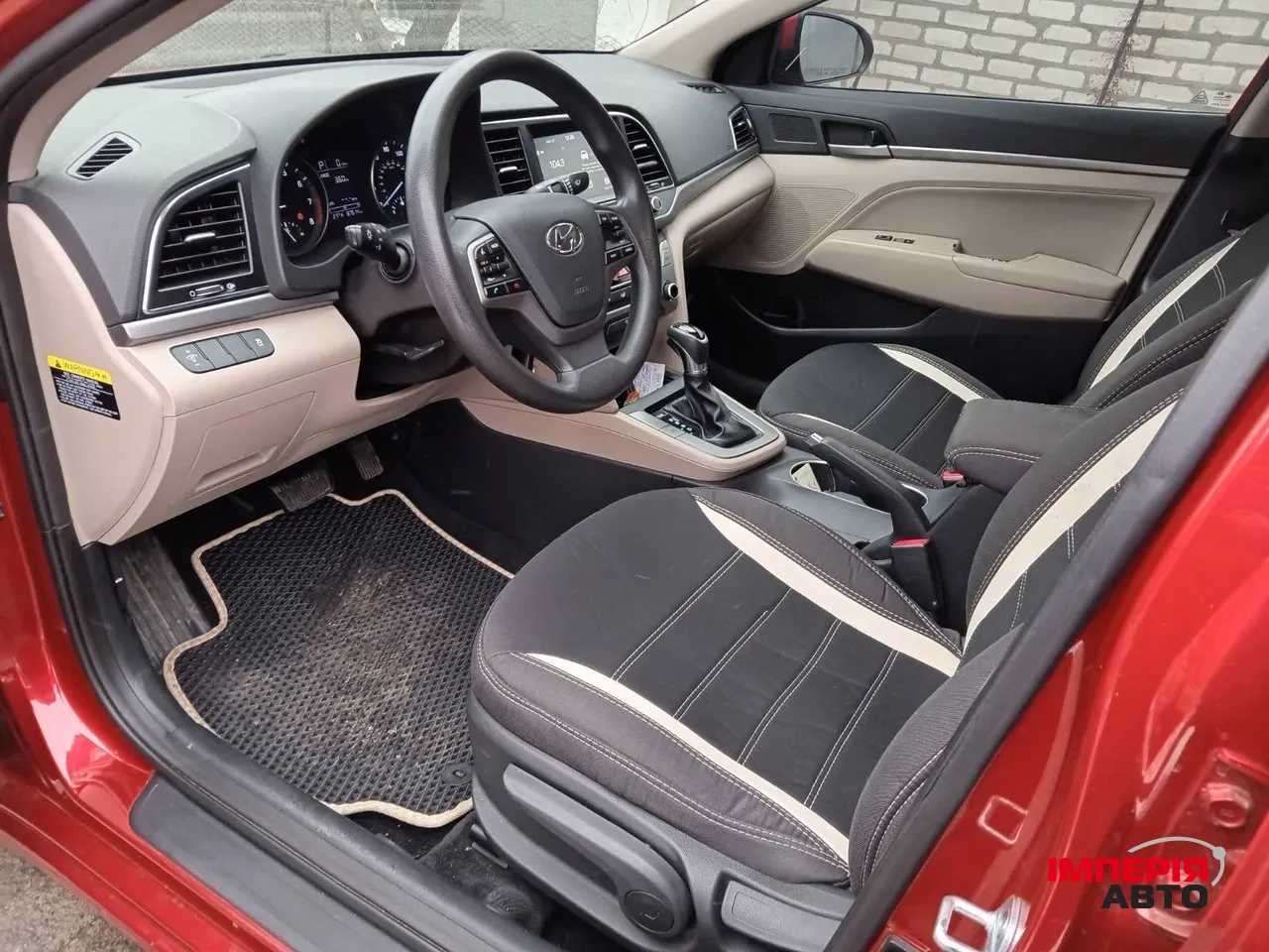 Hyundai Elantra - фото 8