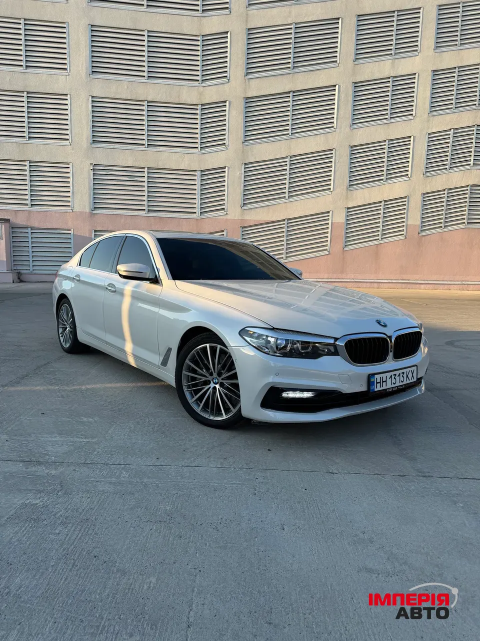 BMW 5 серії - фото 1