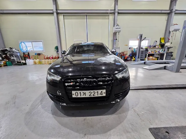 Audi A6 - фото 1