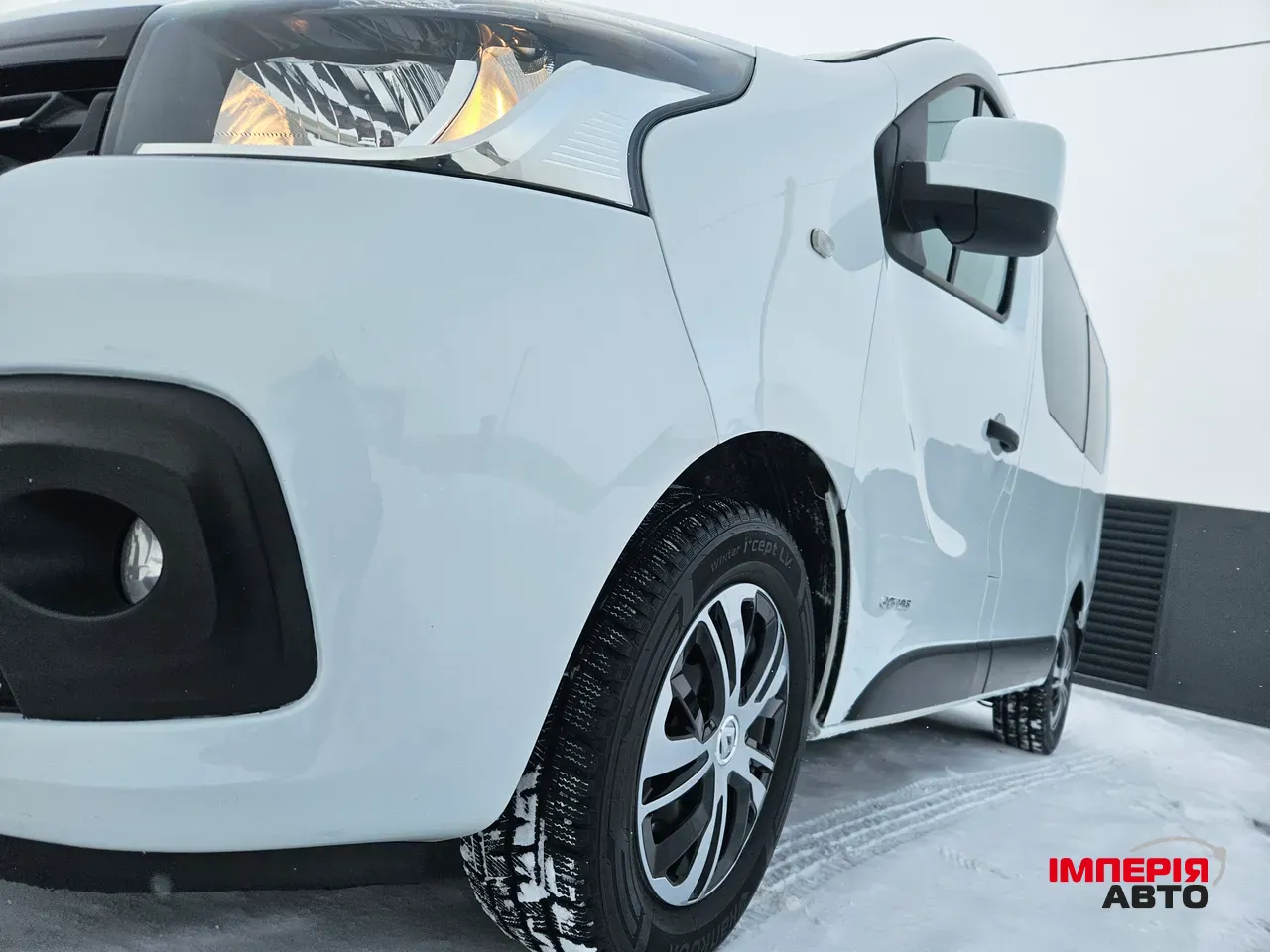 Renault Trafic - фото 13