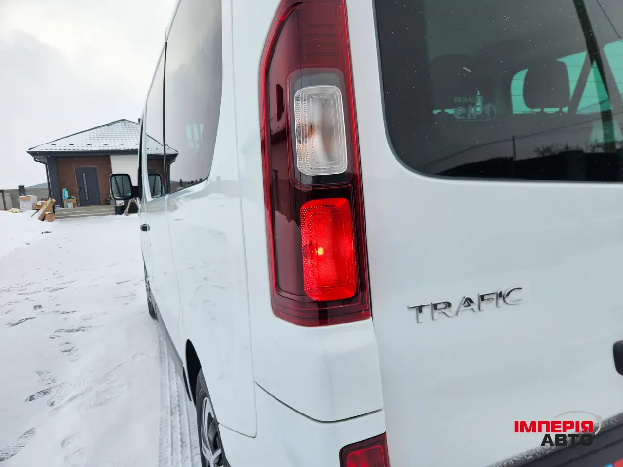 Renault Trafic - фото 18