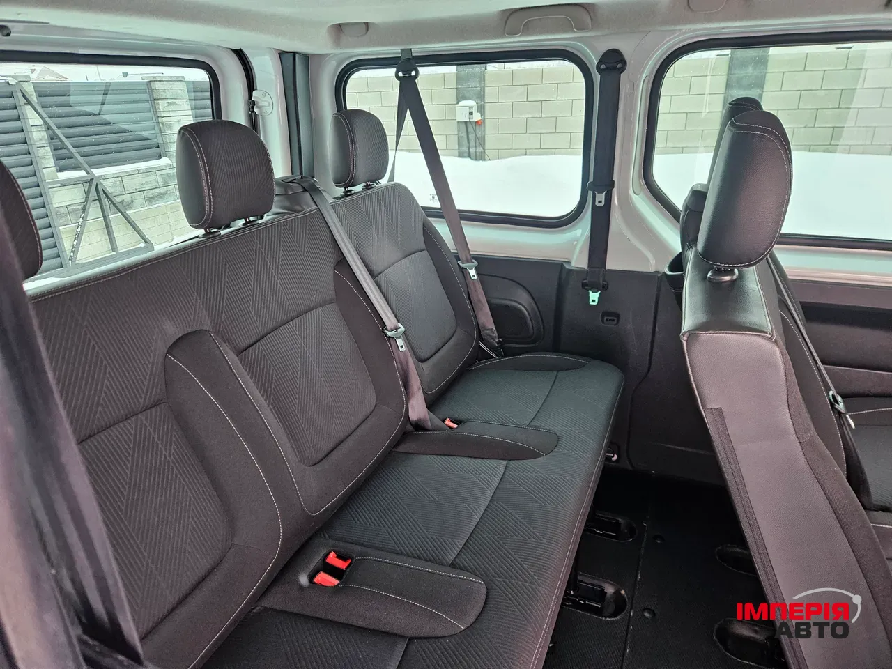 Renault Trafic - фото 39