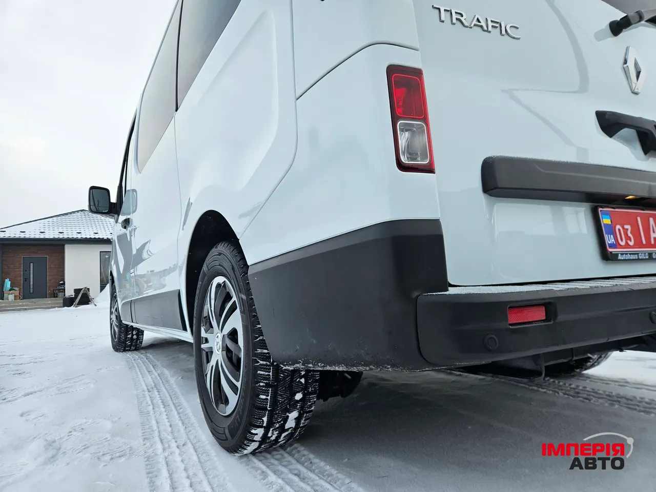 Renault Trafic - фото 15