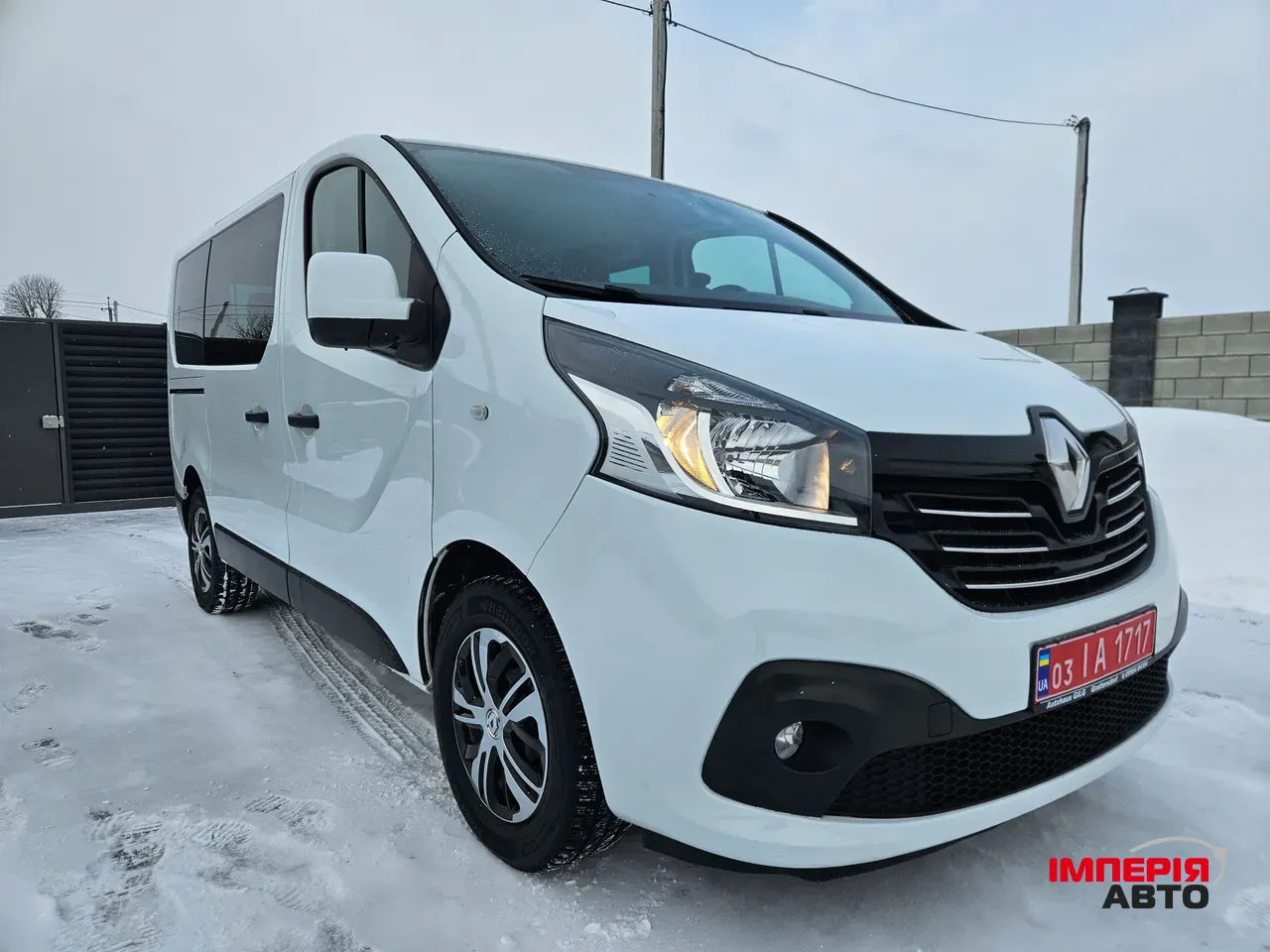 Renault Trafic - фото 1