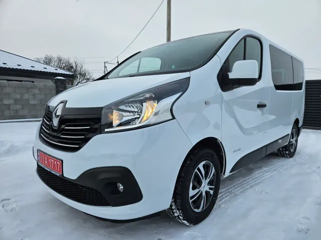 Renault Trafic - фото 2