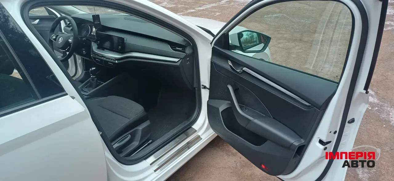 Skoda Octavia - фото 4