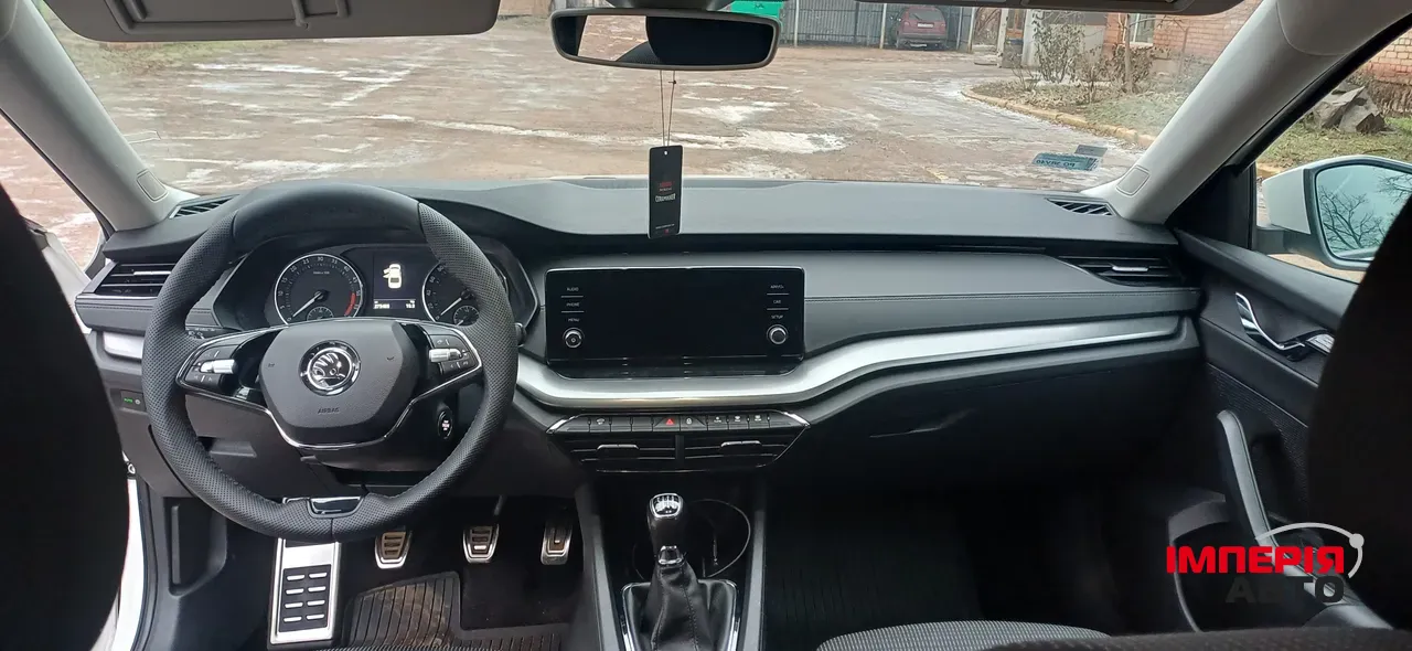 Skoda Octavia - фото 5