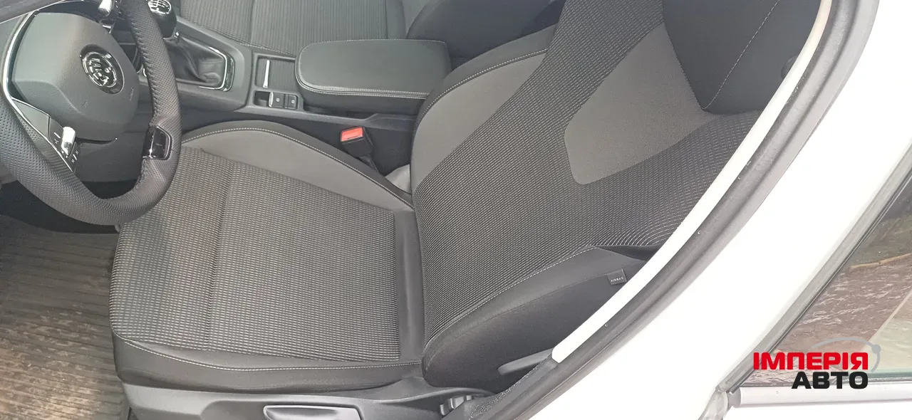 Skoda Octavia - фото 2