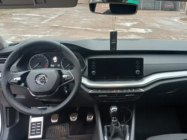 Skoda Octavia - фото 5