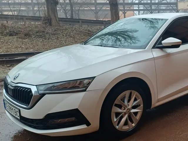 Skoda Octavia - фото 1