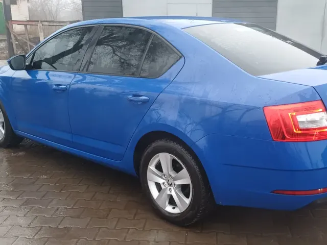 Skoda Octavia - фото 4
