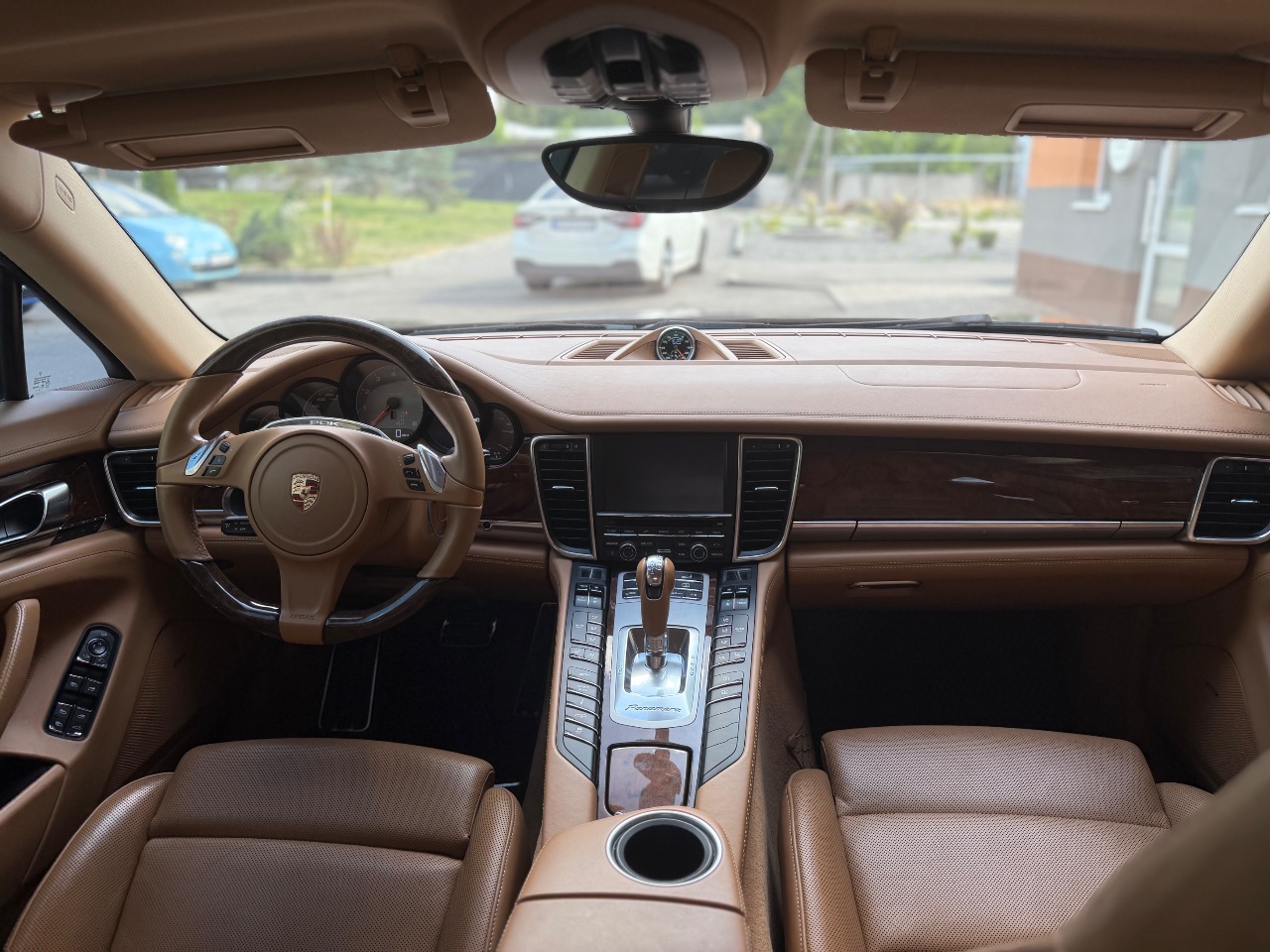 Porsche Panamera - фото 16