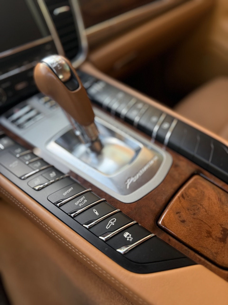 Porsche Panamera - фото 12