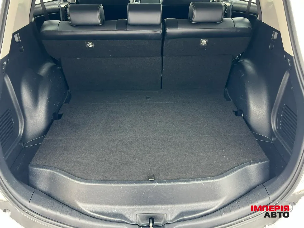 Toyota RAV4 - фото 14