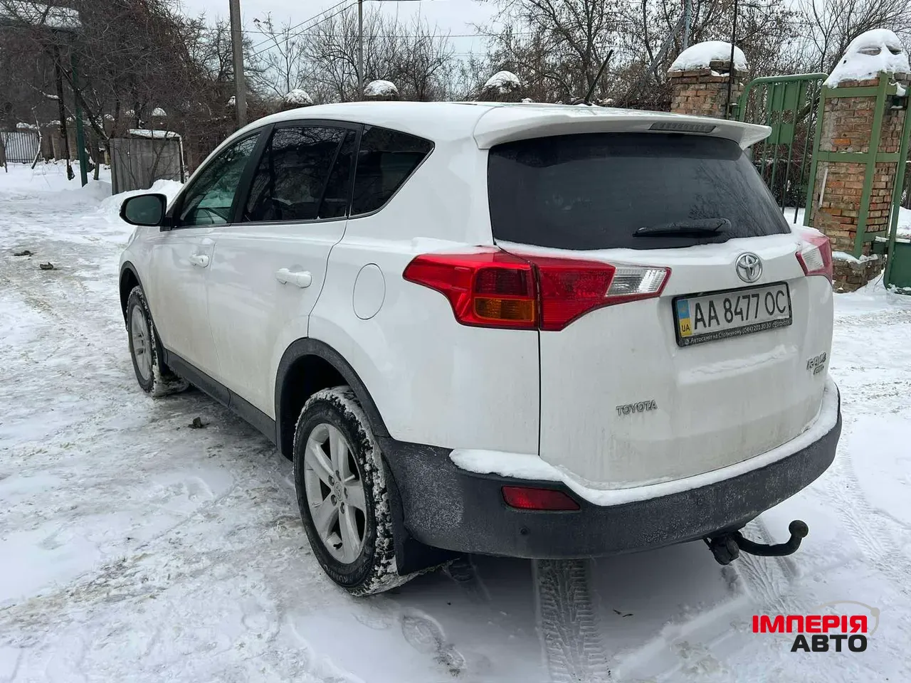 Toyota RAV4 - фото 6