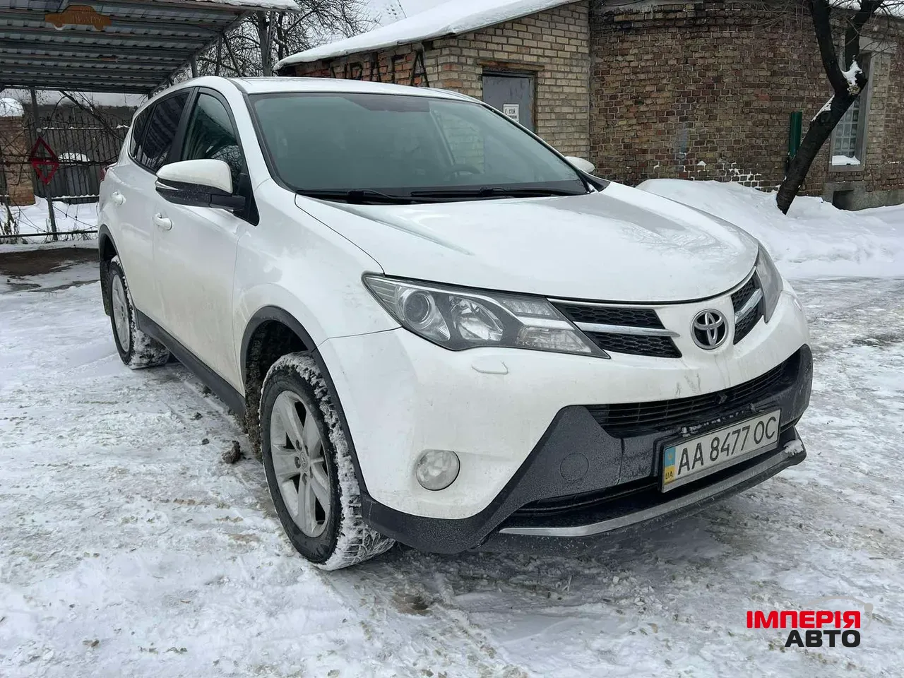 Toyota RAV4 - фото 2