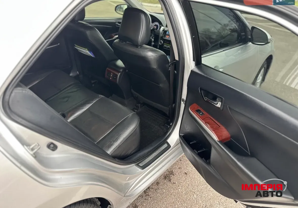 Toyota Camry - фото 11