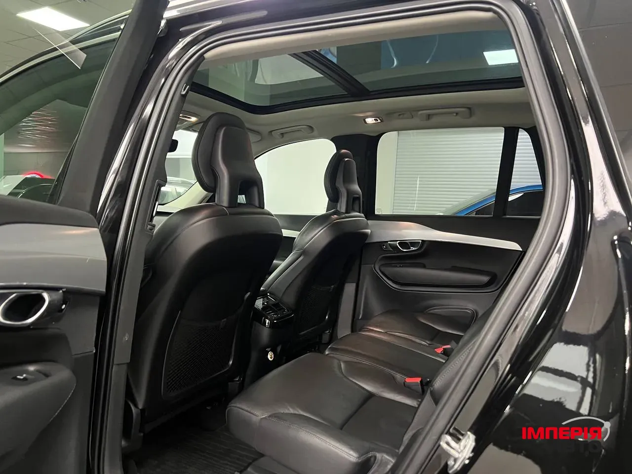 Volvo XC90 - фото 6