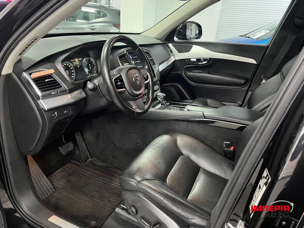 Volvo XC90 - фото 5