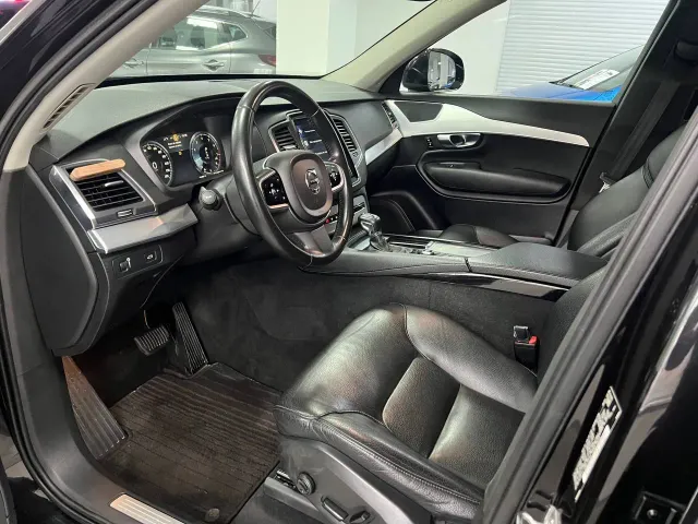 Volvo XC90 - фото 5