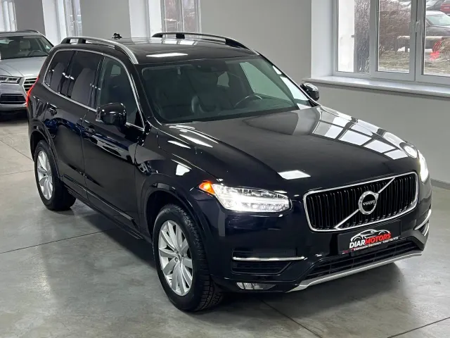 Volvo XC90 - фото 1