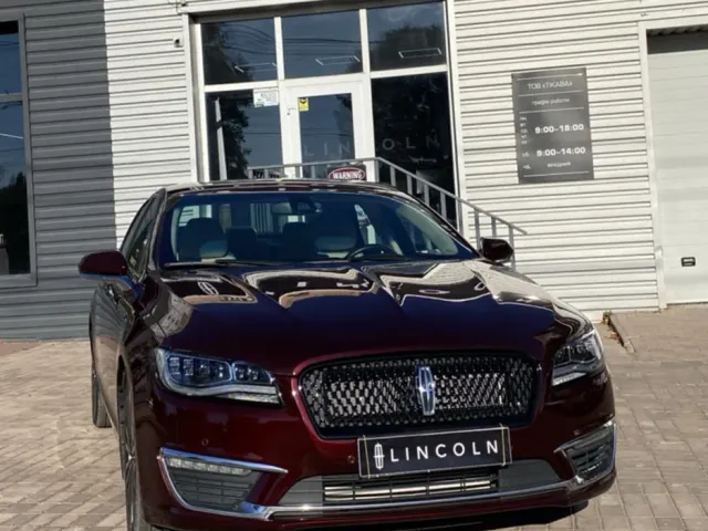 Lincoln MKZ - фото 1