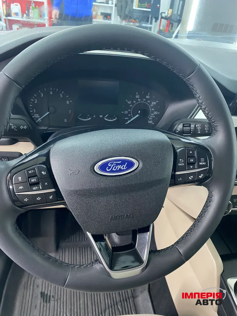 Ford Escape - фото 14