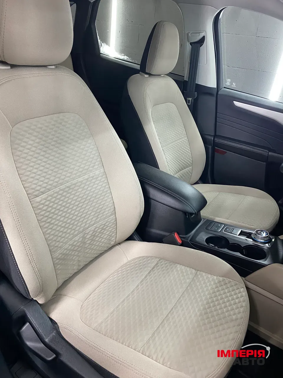 Ford Escape - фото 6