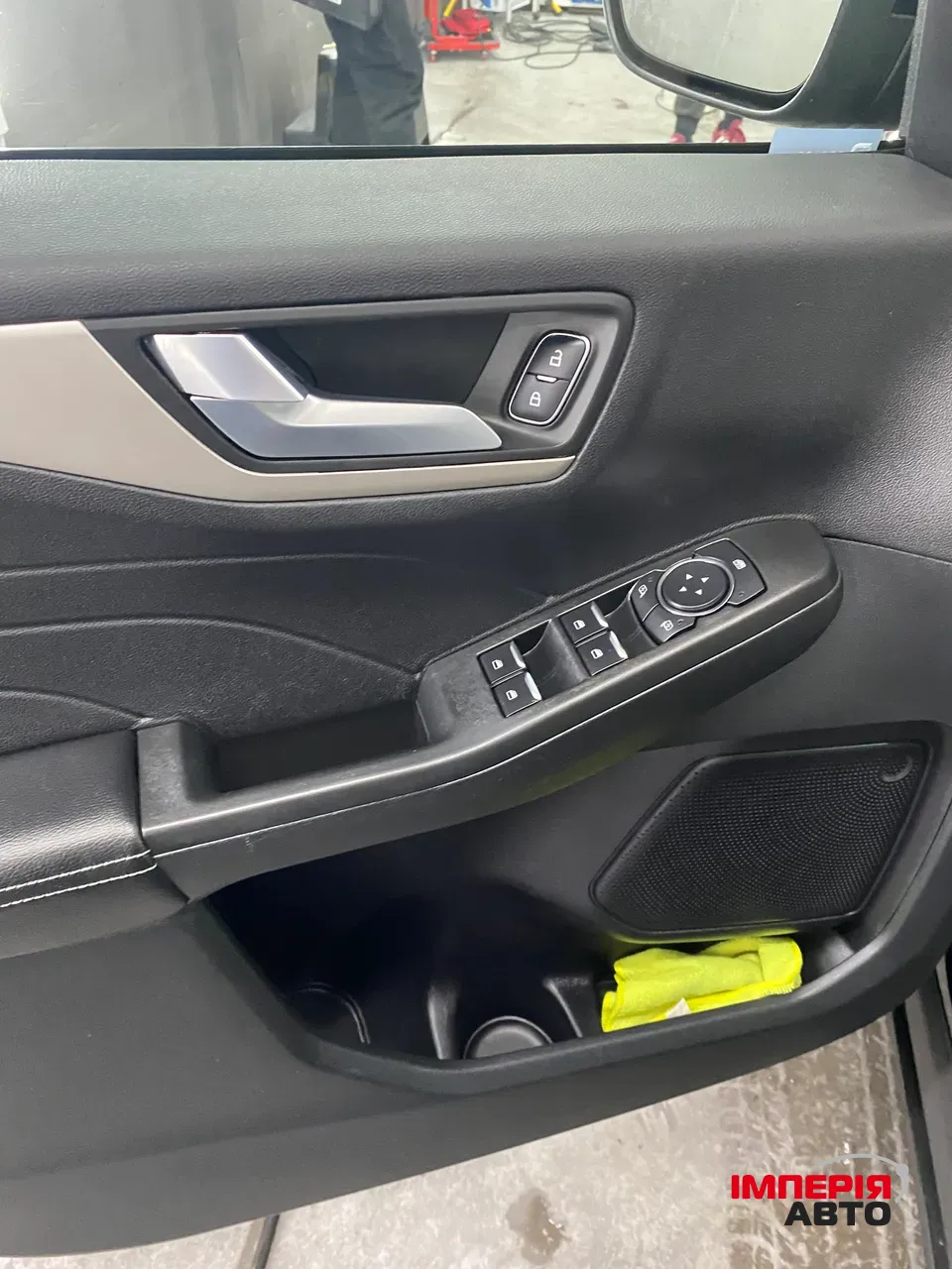 Ford Escape - фото 16