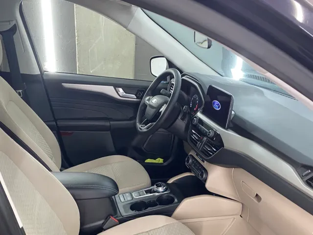 Ford Escape - фото 5