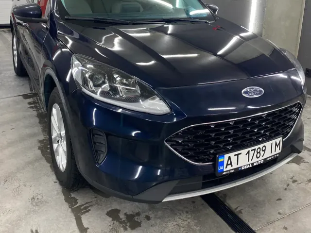 Ford Escape - фото 1