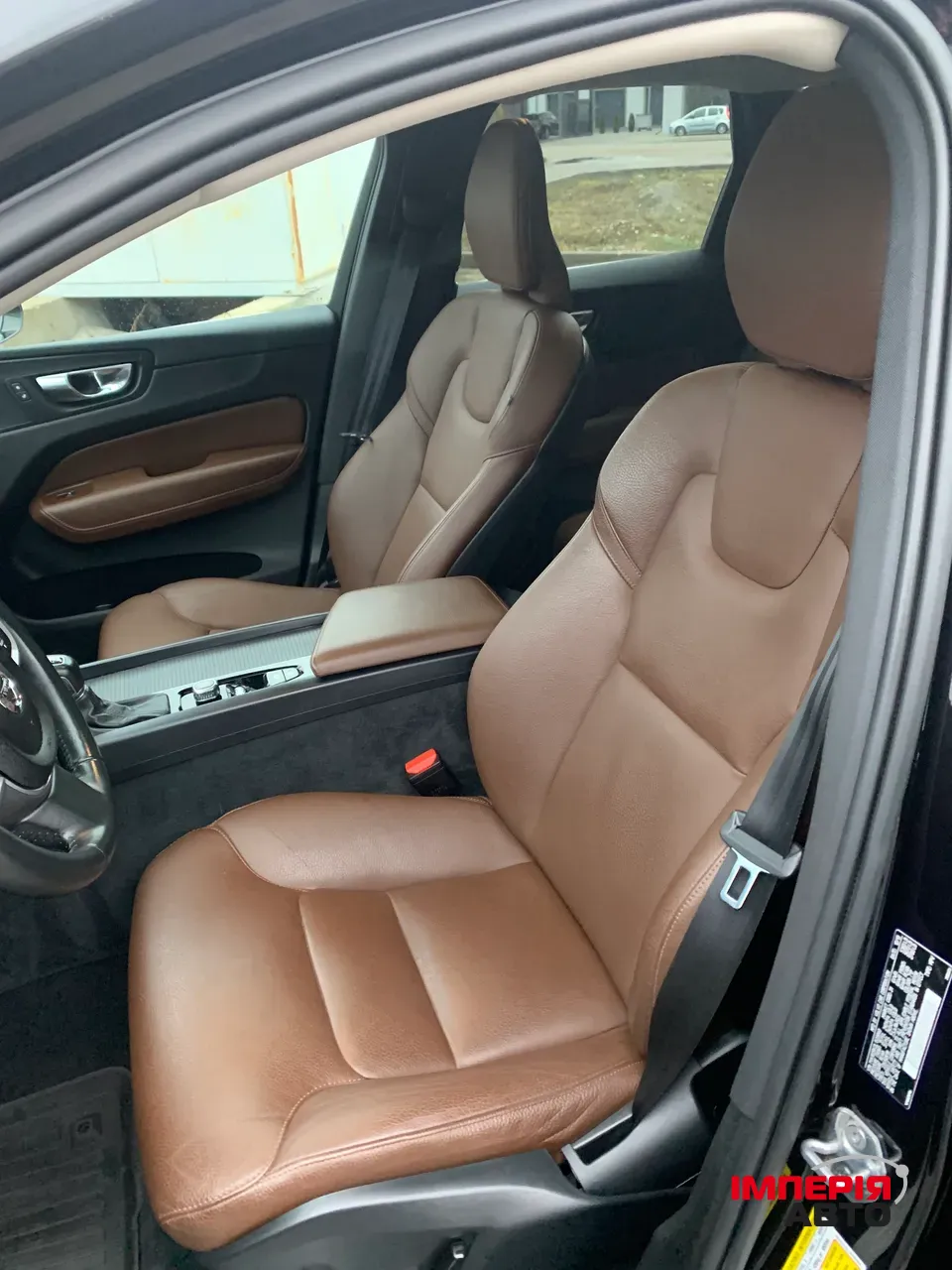 Volvo XC60 - фото 24