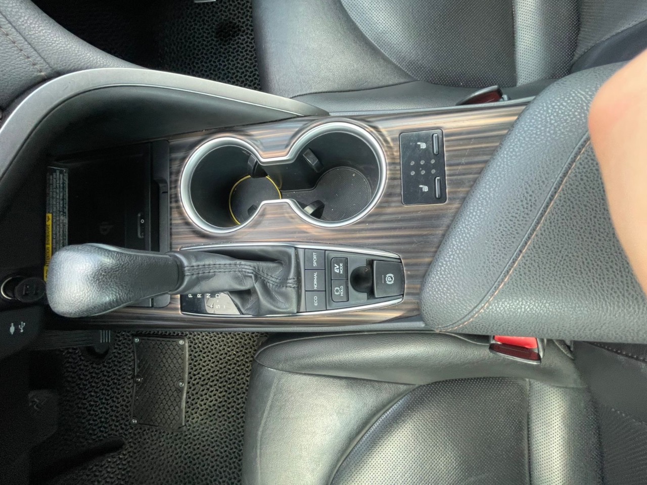 Toyota Camry - фото 7