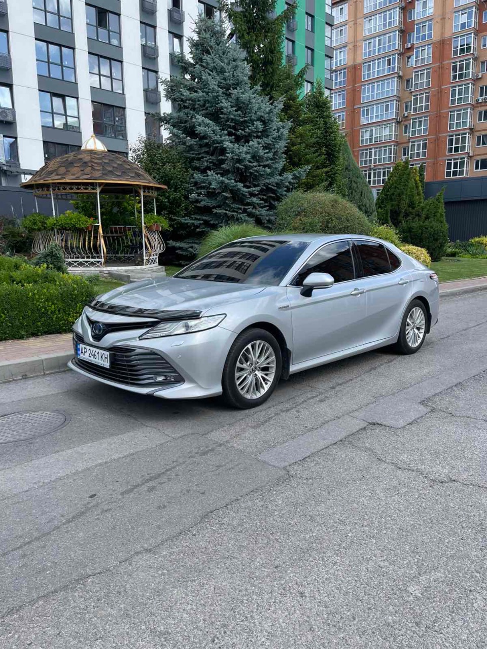 Toyota Camry - фото 3