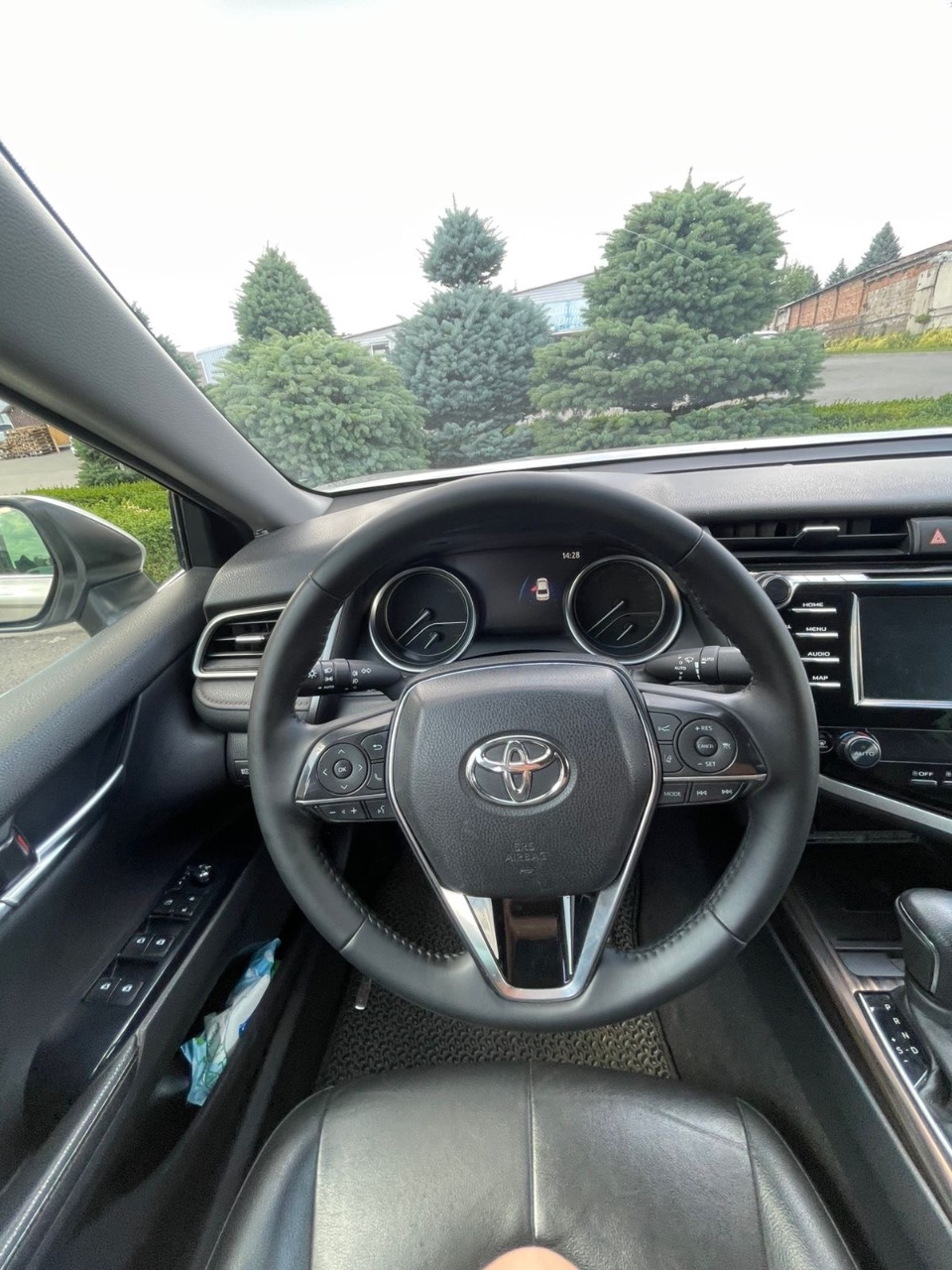 Toyota Camry - фото 6