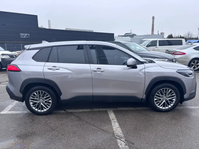 Toyota Corolla Cross - фото 4