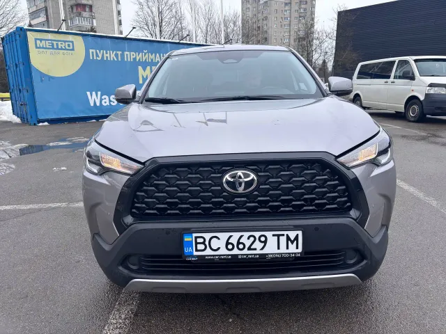 Toyota Corolla Cross - фото 1