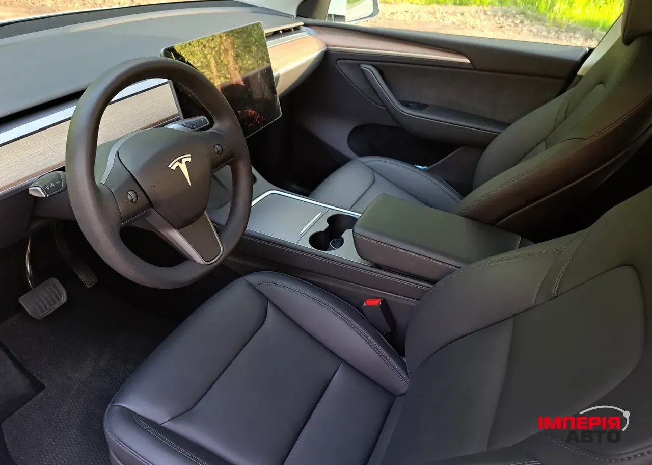 Tesla Model Y - фото 6