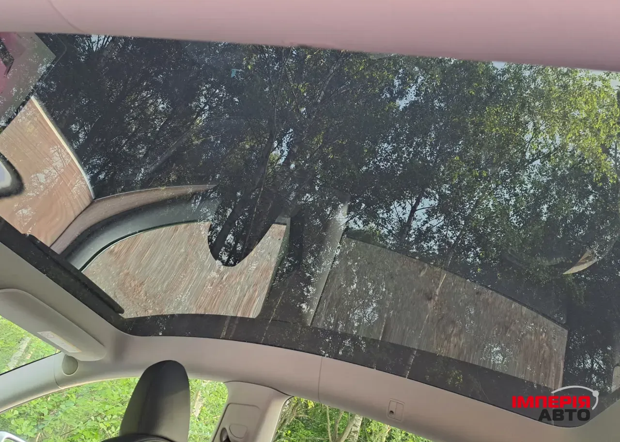 Tesla Model Y - фото 15