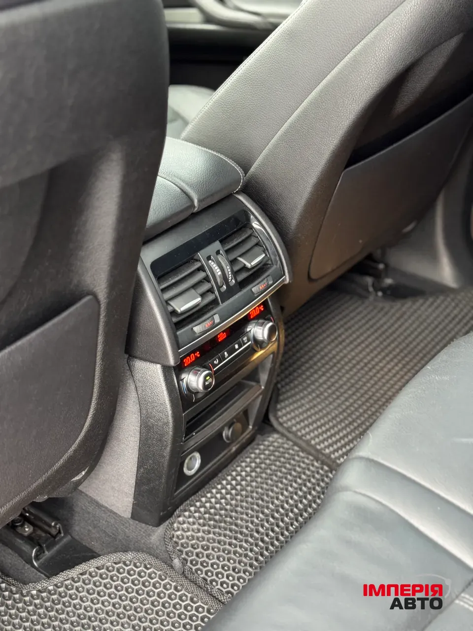 BMW X5 - фото 11